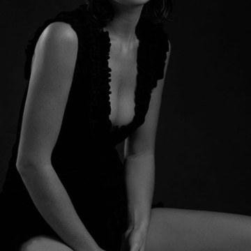 Olivia Wilde - Wallpaper and Event Collection in screenshot_2022 01 27 08 01 24 69_1c337646f29875672b5a61192b9010f9.jpg - hidden celebrity photo